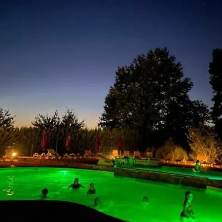 4 Etoiles - Piscine - Eeecia 템니즈